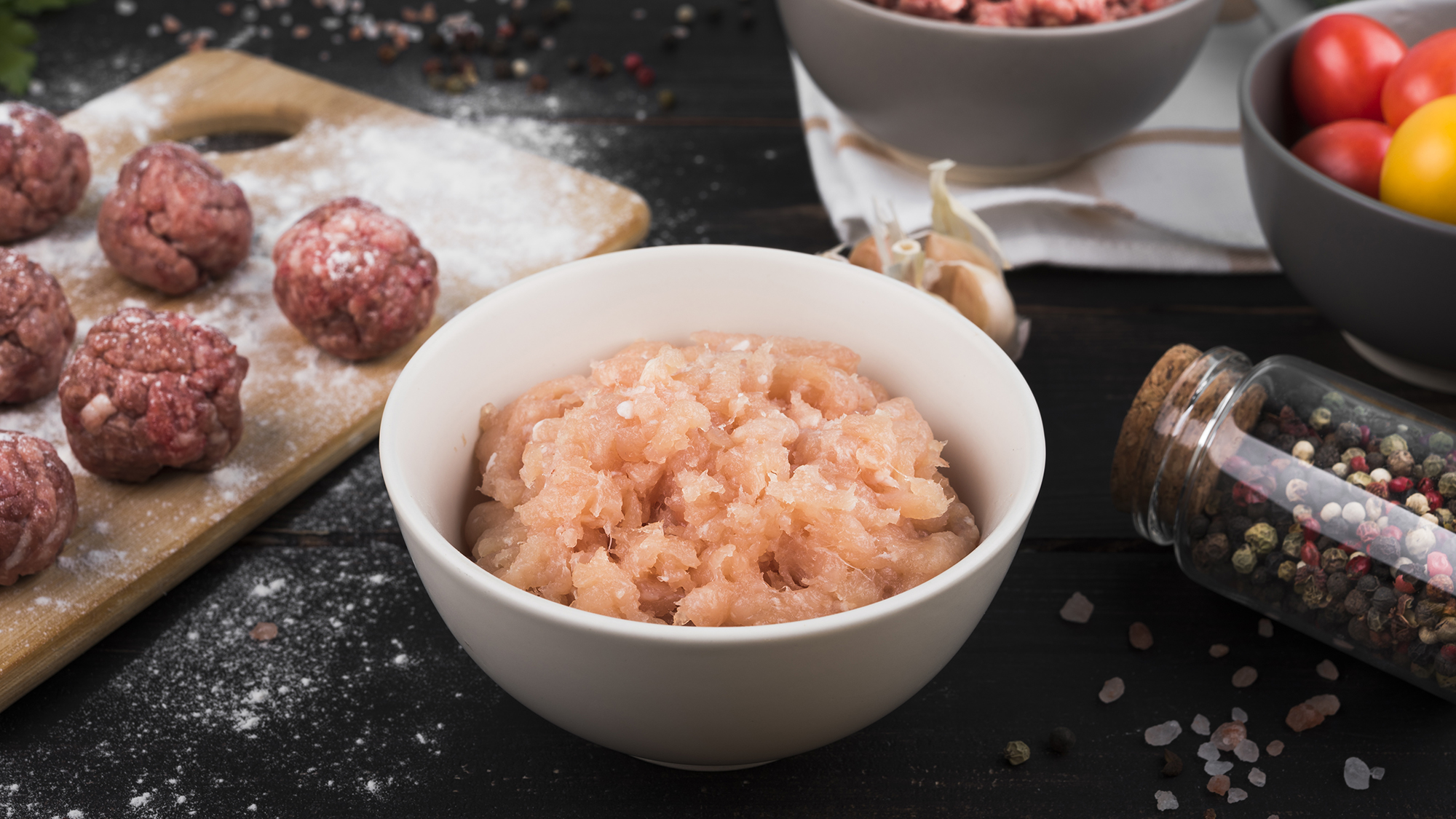 close-up-minced-meat-meatballs